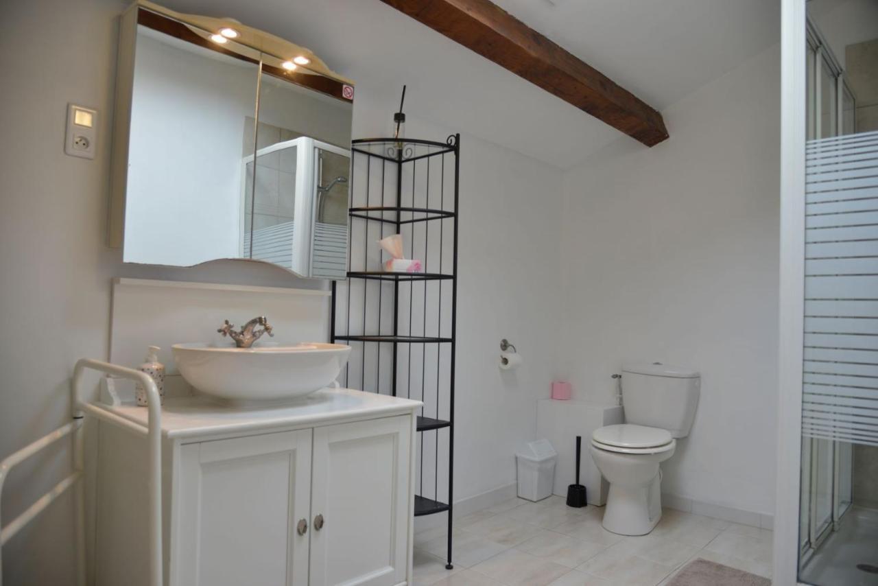 Au Grand Bonheur Bed & Breakfast Besseges Exterior photo