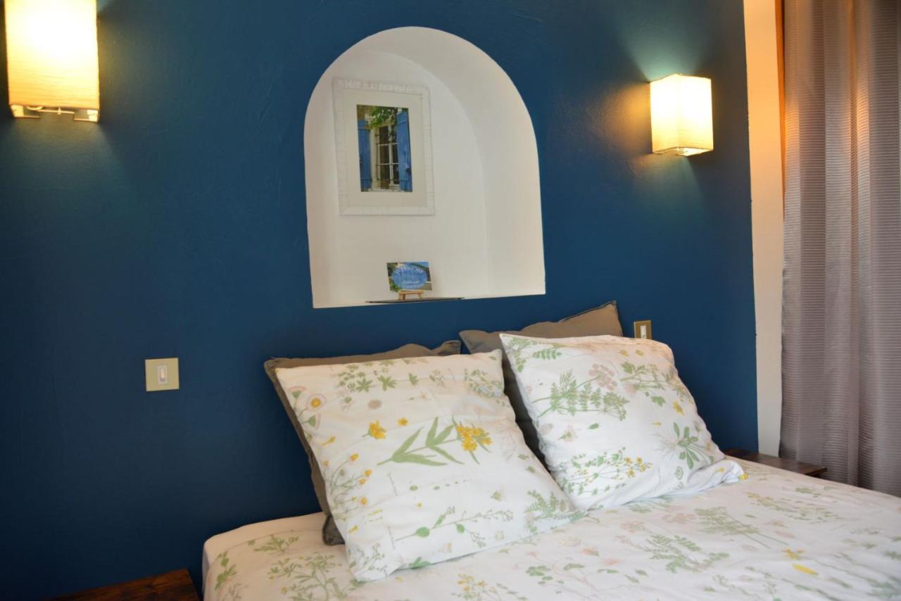 Au Grand Bonheur Bed & Breakfast Besseges Exterior photo