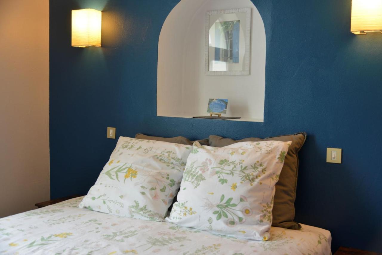 Au Grand Bonheur Bed & Breakfast Besseges Exterior photo