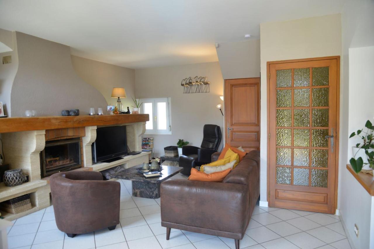 Au Grand Bonheur Bed & Breakfast Besseges Exterior photo