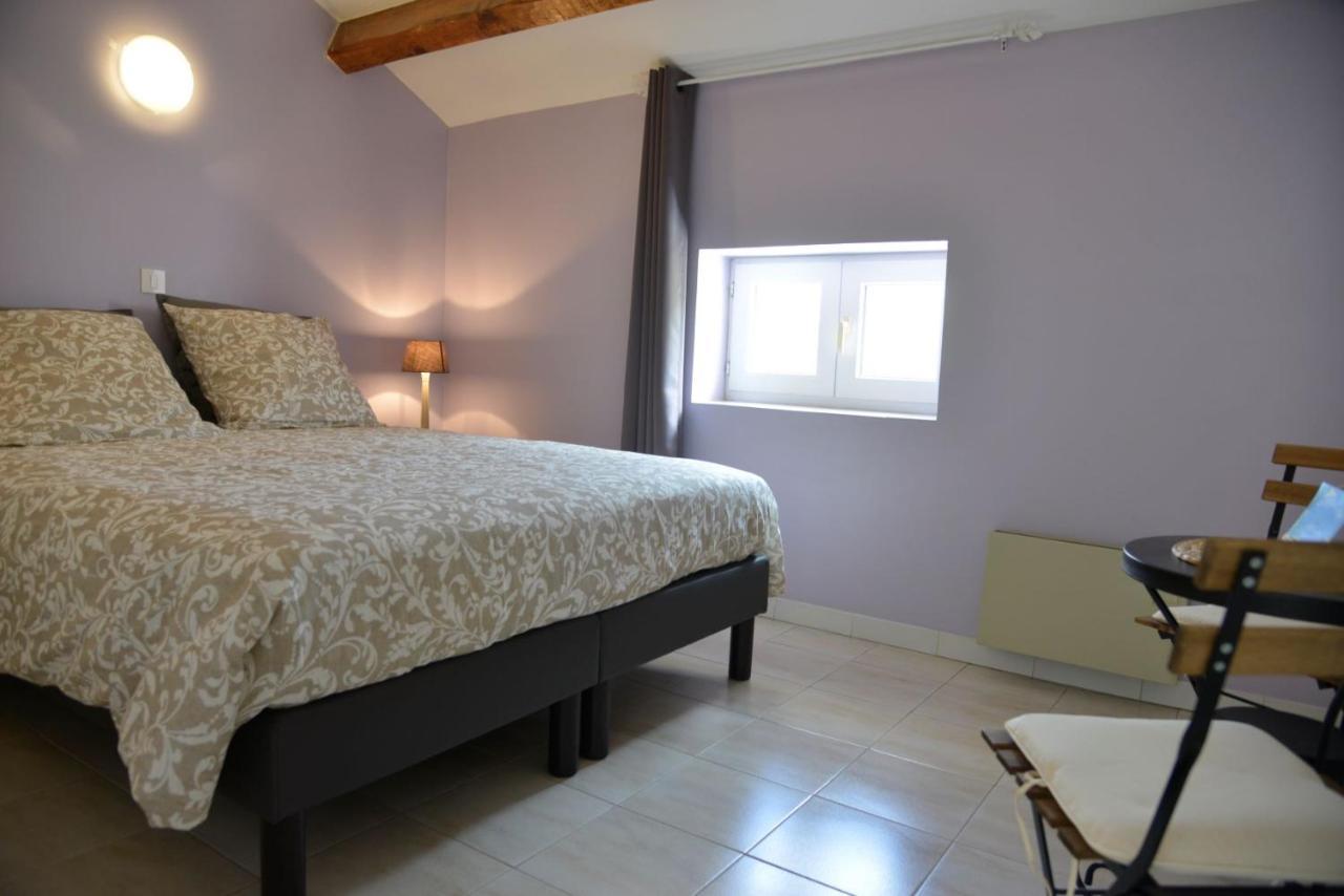 Au Grand Bonheur Bed & Breakfast Besseges Exterior photo