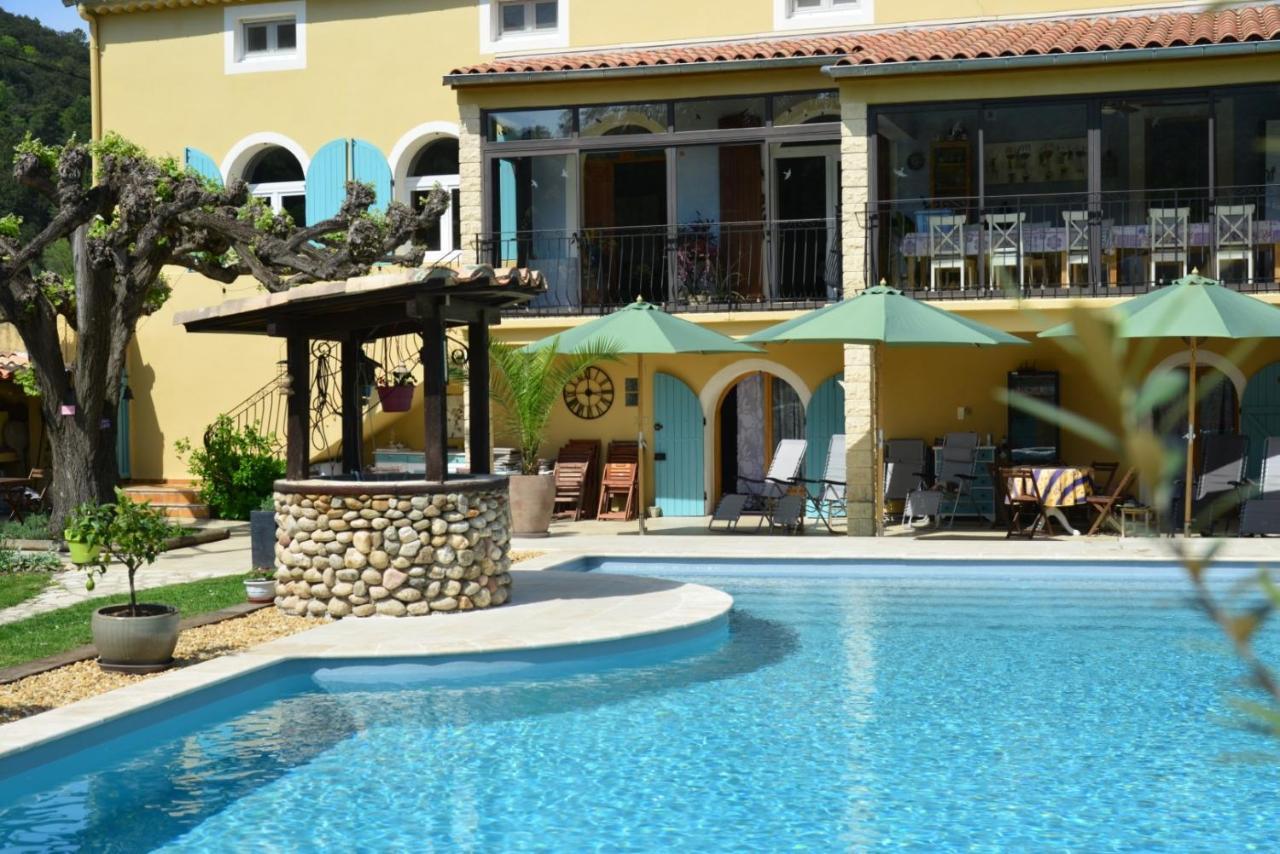Au Grand Bonheur Bed & Breakfast Besseges Exterior photo