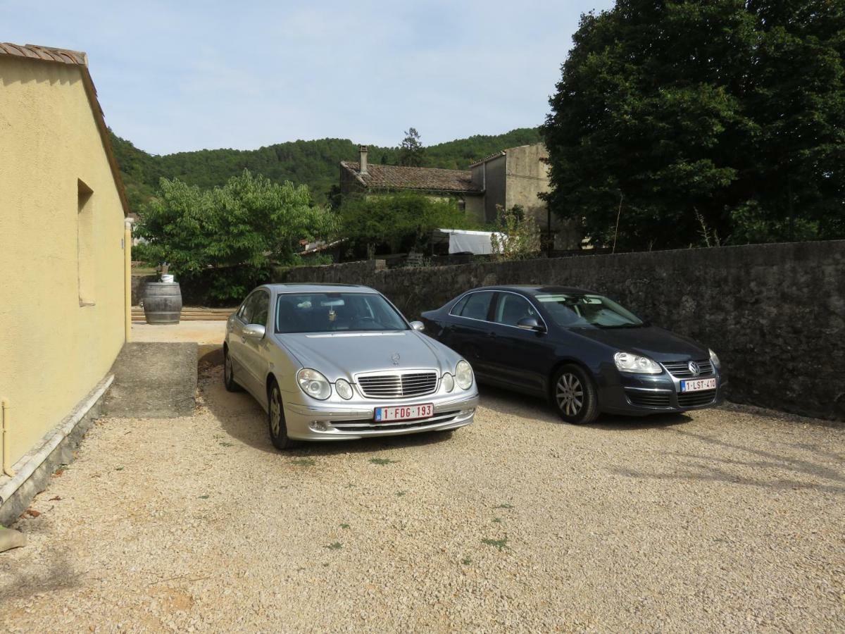Au Grand Bonheur Bed & Breakfast Besseges Exterior photo